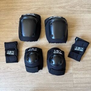 Black Protective Gear Set
